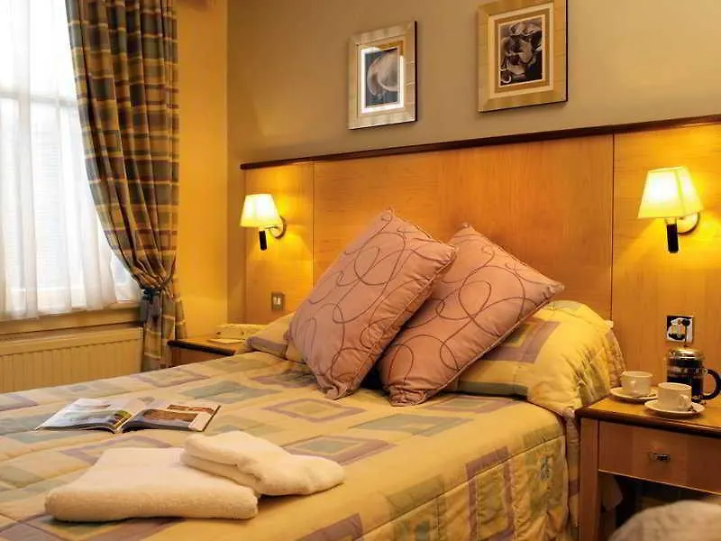 Royal Hotel Scarborough 3*,